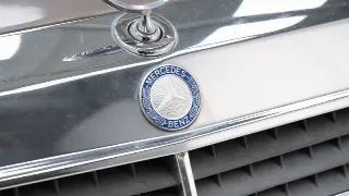 Foto 13 di 40: Mercedes-Benz 230 CE