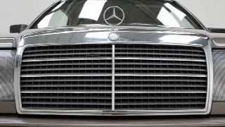 Foto 14 di 40: Mercedes-Benz 230 CE