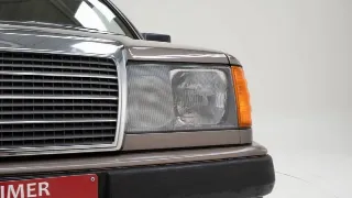 Foto 17 di 40: Mercedes-Benz 230 CE