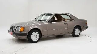Foto 1 di 40: Mercedes-Benz 230 CE