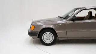 Foto 21 di 40: Mercedes-Benz 230 CE