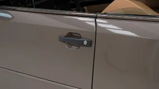 Foto 35 di 40: Mercedes-Benz 230 CE