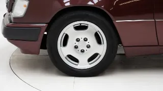 Foto 18 di 40: Mercedes-Benz 230 CE