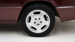 Foto 26 di 40: Mercedes-Benz 230 CE