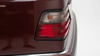 Foto 28 di 40: Mercedes-Benz 230 CE