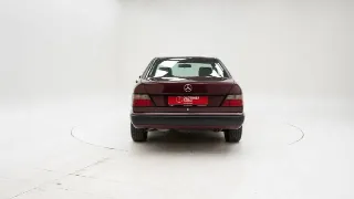 Foto 7 di 40: Mercedes-Benz 230 CE
