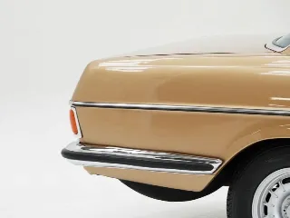 Foto 14 di 40: Mercedes-Benz 250 CE