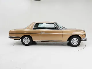 Foto 15 di 40: Mercedes-Benz 250 CE