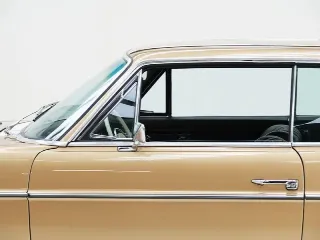 Foto 28 di 40: Mercedes-Benz 250 CE