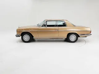 Foto 5 di 40: Mercedes-Benz 250 CE