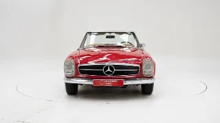 Foto 10 di 40: Mercedes-Benz 250 SL + Hardtop