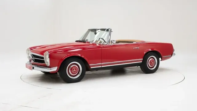 Mercedes-Benz 250 SL + Hardtop