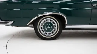 Foto 18 di 40: Mercedes-Benz 280 SE Cabriolet