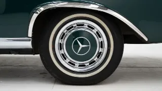 Foto 39 di 40: Mercedes-Benz 280 SE Cabriolet