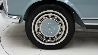 Foto 18 di 40: Mercedes-Benz 280 SL Pagode + Hardtop