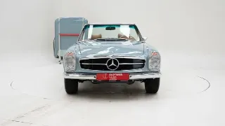 Foto 9 di 40: Mercedes-Benz 280 SL Pagode + Hardtop