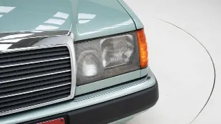 Foto 11 di 40: Mercedes-Benz 300 CE