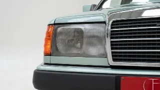 Foto 15 di 40: Mercedes-Benz 300 CE