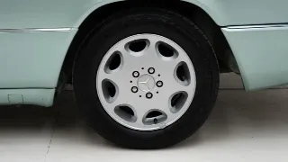 Foto 26 di 40: Mercedes-Benz 300 CE