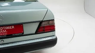 Foto 38 di 40: Mercedes-Benz 300 CE