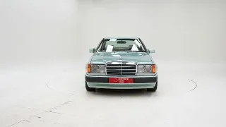 Foto 5 di 40: Mercedes-Benz 300 CE