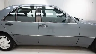 Foto 18 di 40: Mercedes-Benz 300 SE