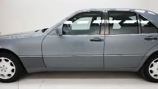 Foto 38 di 40: Mercedes-Benz 300 SE