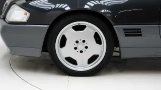 Foto 21 di 40: Mercedes-Benz 300 SL 24V + Hardtop