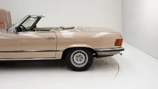 Foto 32 di 80: Mercedes-Benz 350 SL