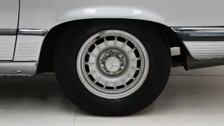 Foto 28 di 40: Mercedes-Benz 450 SL + Hardtop