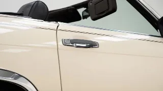 Foto 18 di 40: Mercedes-Benz 560 SL