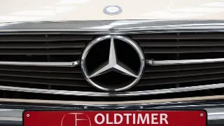 Foto 26 di 40: Mercedes-Benz 560 SL