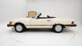 Foto 34 di 40: Mercedes-Benz 560 SL