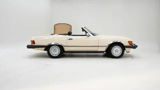 Foto 5 di 40: Mercedes-Benz 560 SL