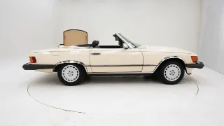 Foto 8 di 40: Mercedes-Benz 560 SL