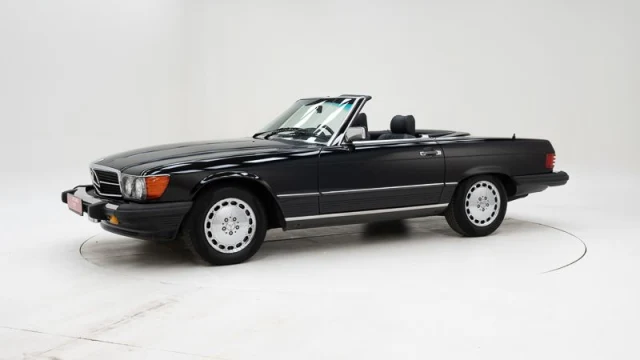 Mercedes-Benz 560 SL