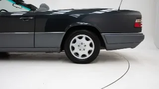Foto 34 di 40: Mercedes-Benz E 220 Cabriolet