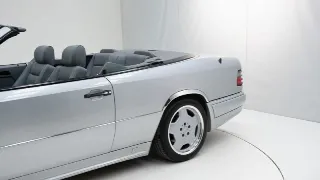 Foto 29 di 40: Mercedes-Benz E 36 AMG + Hardtop