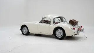 Foto 4 di 40: MG A Coupe Twin Cam