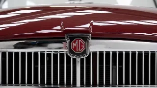 Foto 28 di 40: MG B