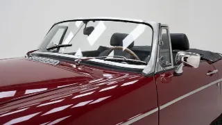 Foto 29 di 40: MG B