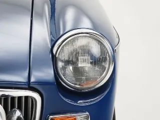 Foto 12 di 40: MG B GT