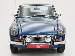 Foto 15 di 40: MG B GT