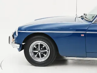 Foto 23 di 40: MG B GT
