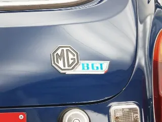 Foto 31 di 40: MG B GT