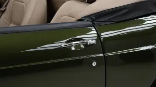 Foto 26 di 40: MG RV8