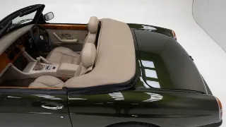 Foto 33 di 40: MG RV8