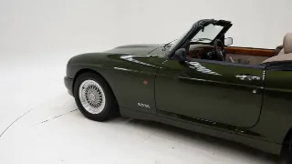 Foto 36 di 40: MG RV8
