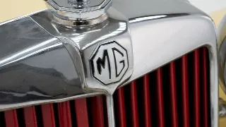 Foto 13 di 40: MG TC