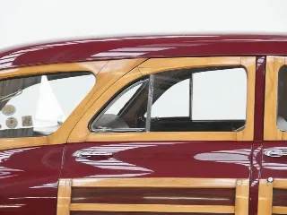 Foto 15 di 40: Packard Eight Woody wagon
